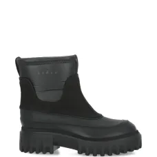 Ботинки с тиснённым логотипом и приподнятой подошвой