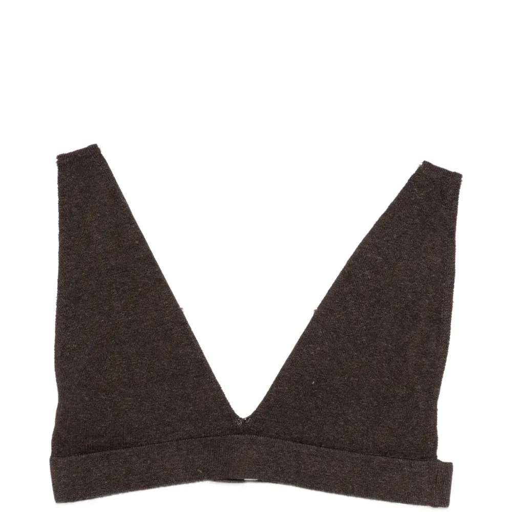 Топ с V-образным вырезом