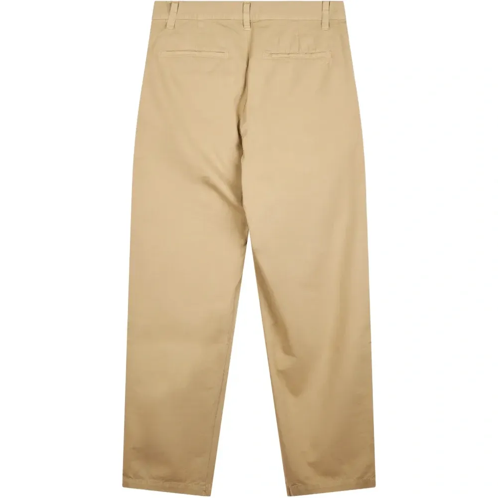 Брюки на пуговицах