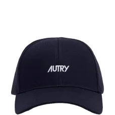 Бейсболка с вышитым логотипом Бейсболка с вышитым логотипом