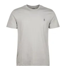 Футболка с вышитым логотипом