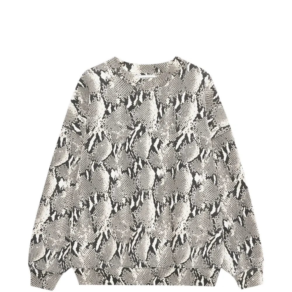 Толстовка со змеиным принтом