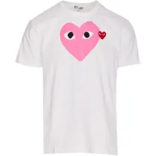 Футболка с нашивкой в виде сердечка
