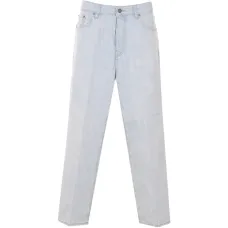 Джинсы с логотипом на пуговице