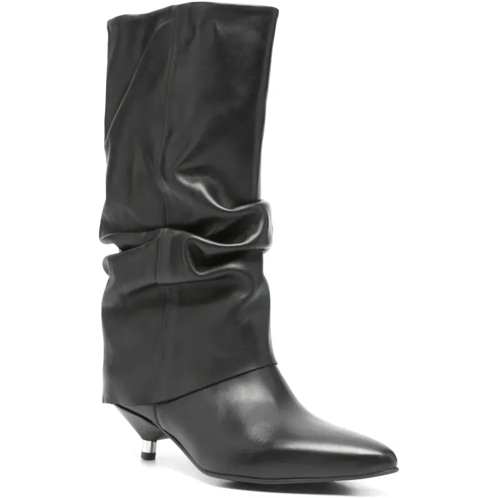 Остроконечные кожаные ботинки