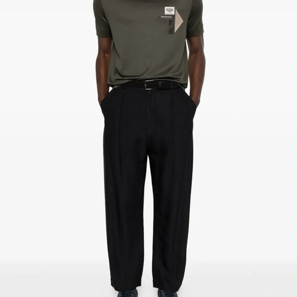 Футболка с нашивкой