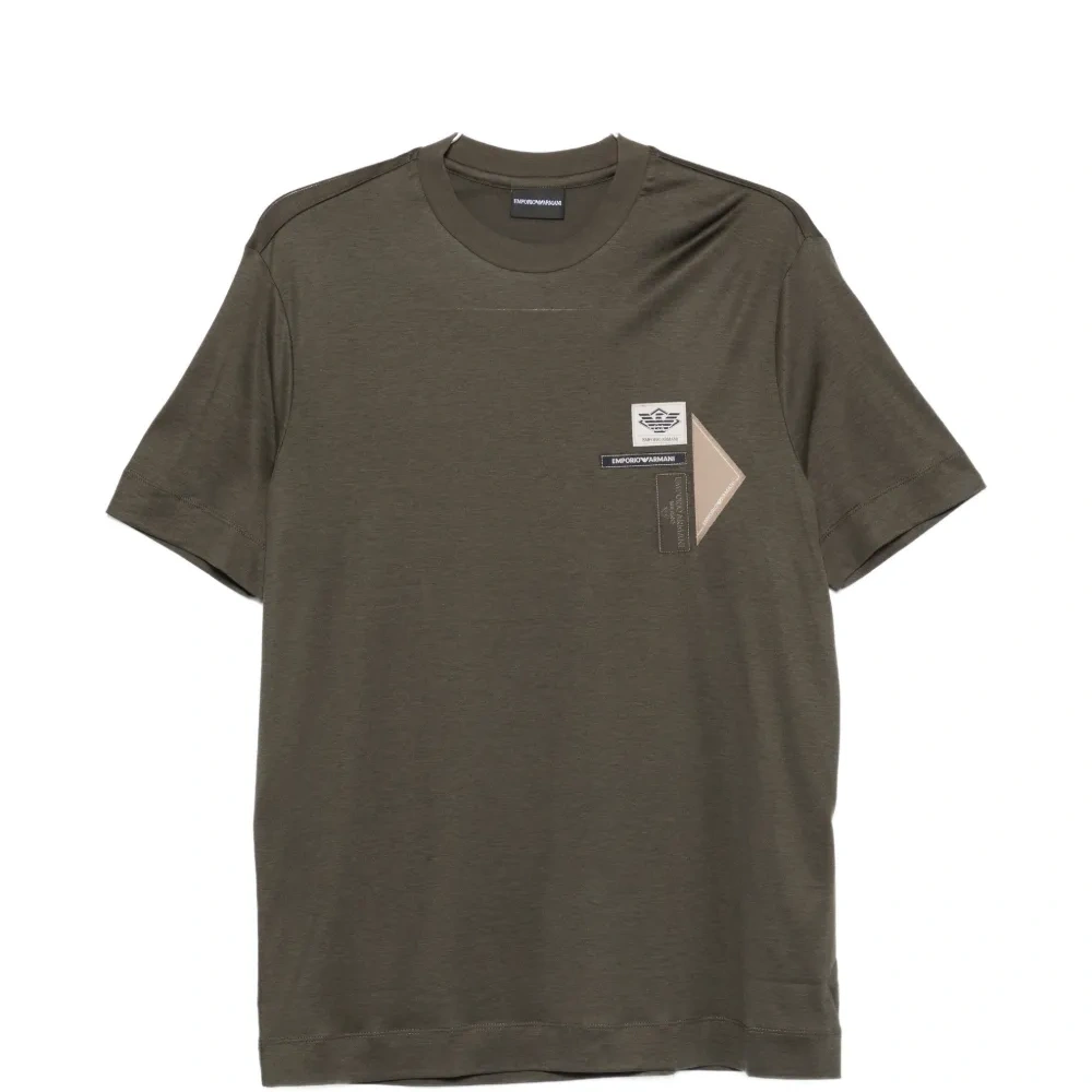 Футболка с нашивкой