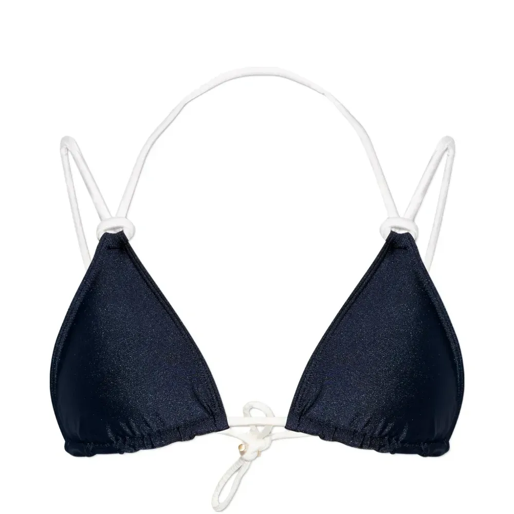 Бикини с треугольными чашечками на завязках