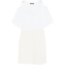 Платье с открытыми плечами