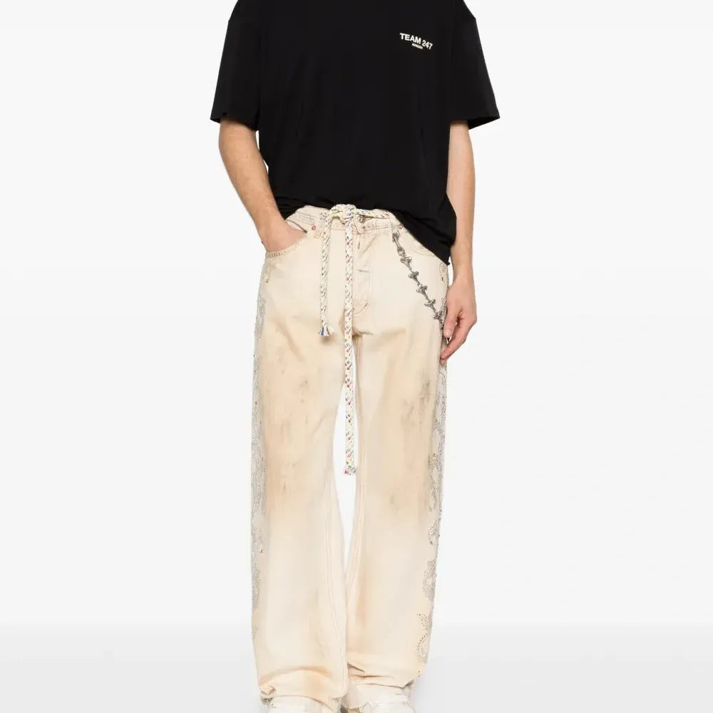 Футболка с круглым вырезом и короткими рукавами