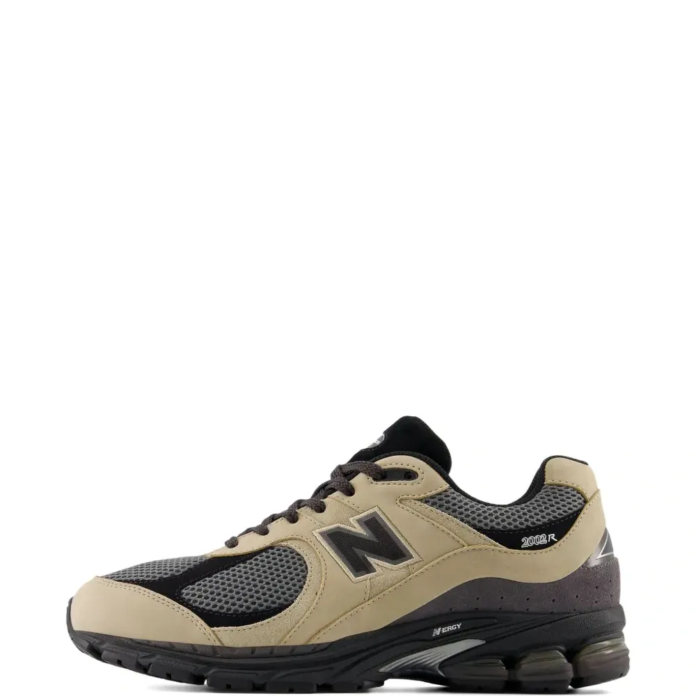 Кроссовки U2002R с логотипом