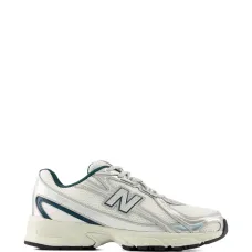 Кроссовки 740 на шнуровке