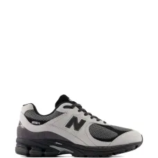 Кроссовки U2002R с нашивкой-логотипом