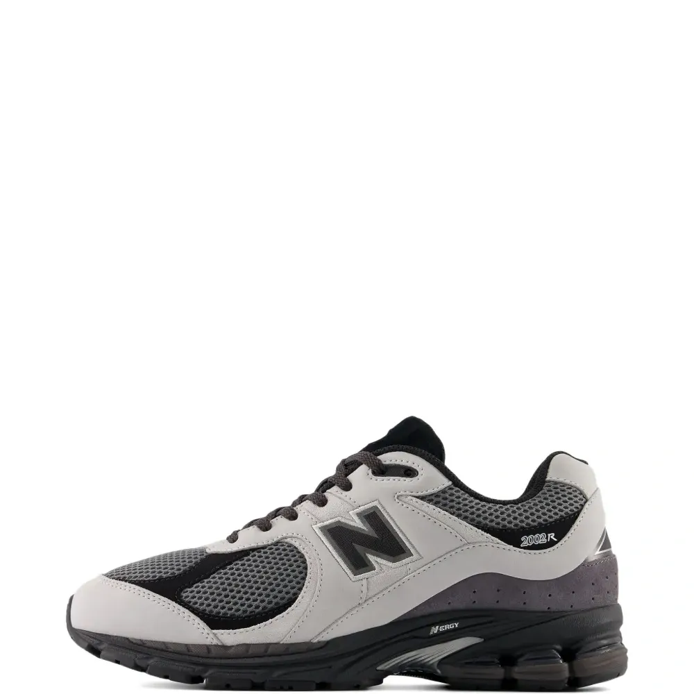 Кроссовки U2002R с нашивкой-логотипом