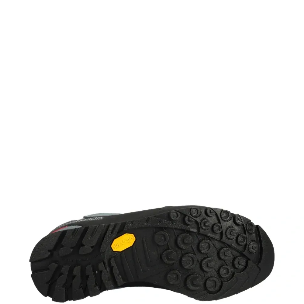 Кроссовки Boulder X на шнуровке