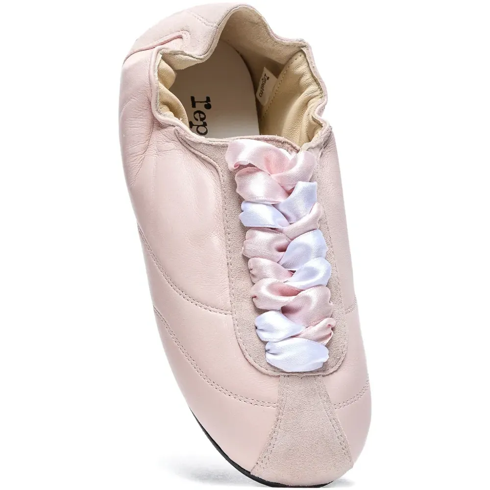 Кроссовки из шелка с панелями