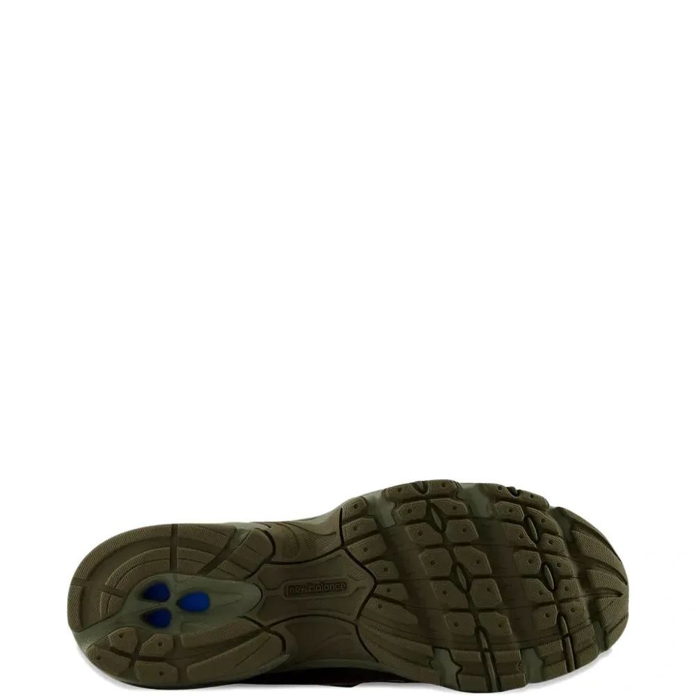 кроссовки с логотипом 740