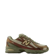 кроссовки с логотипом 740