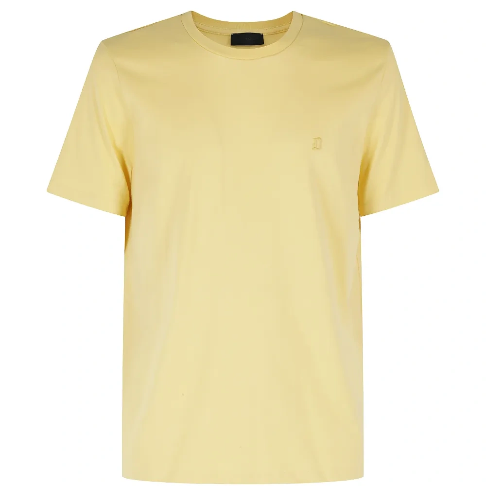 Футболка с вышитым логотипом