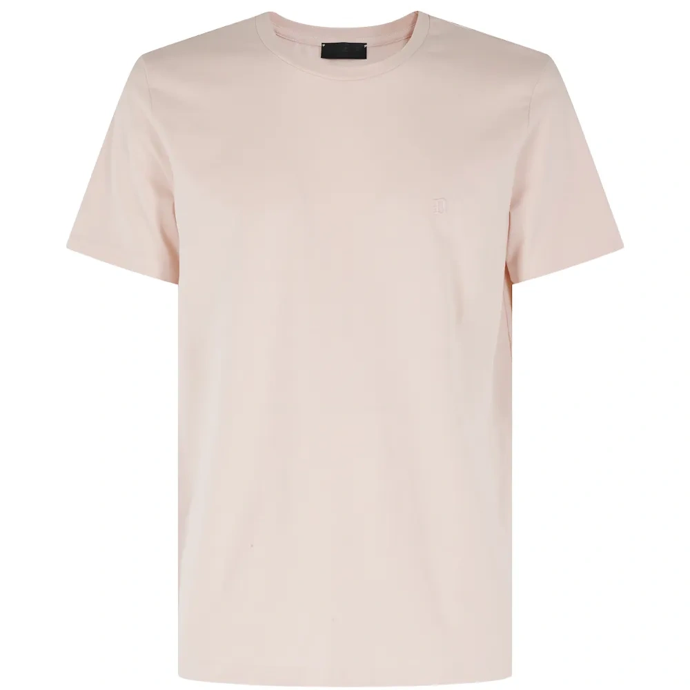 Футболка с вышивкой