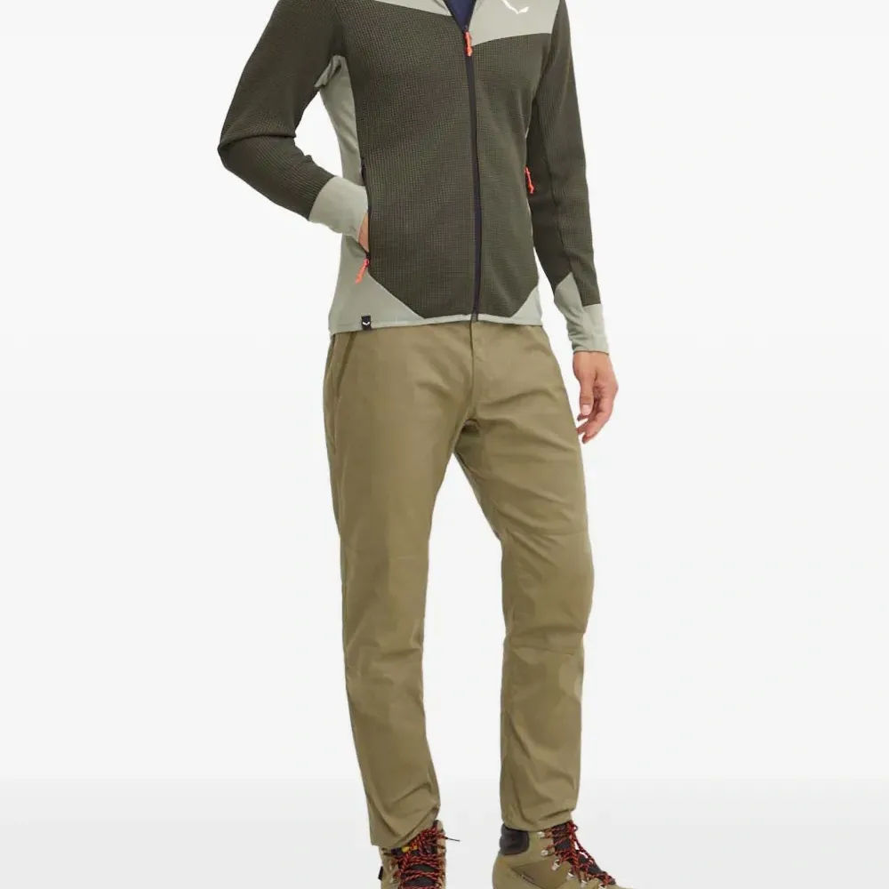 Фактурная куртка на молнии