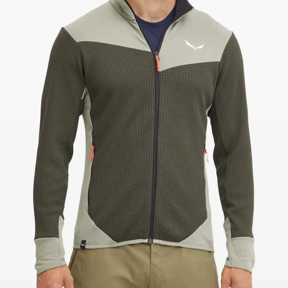 Фактурная куртка на молнии