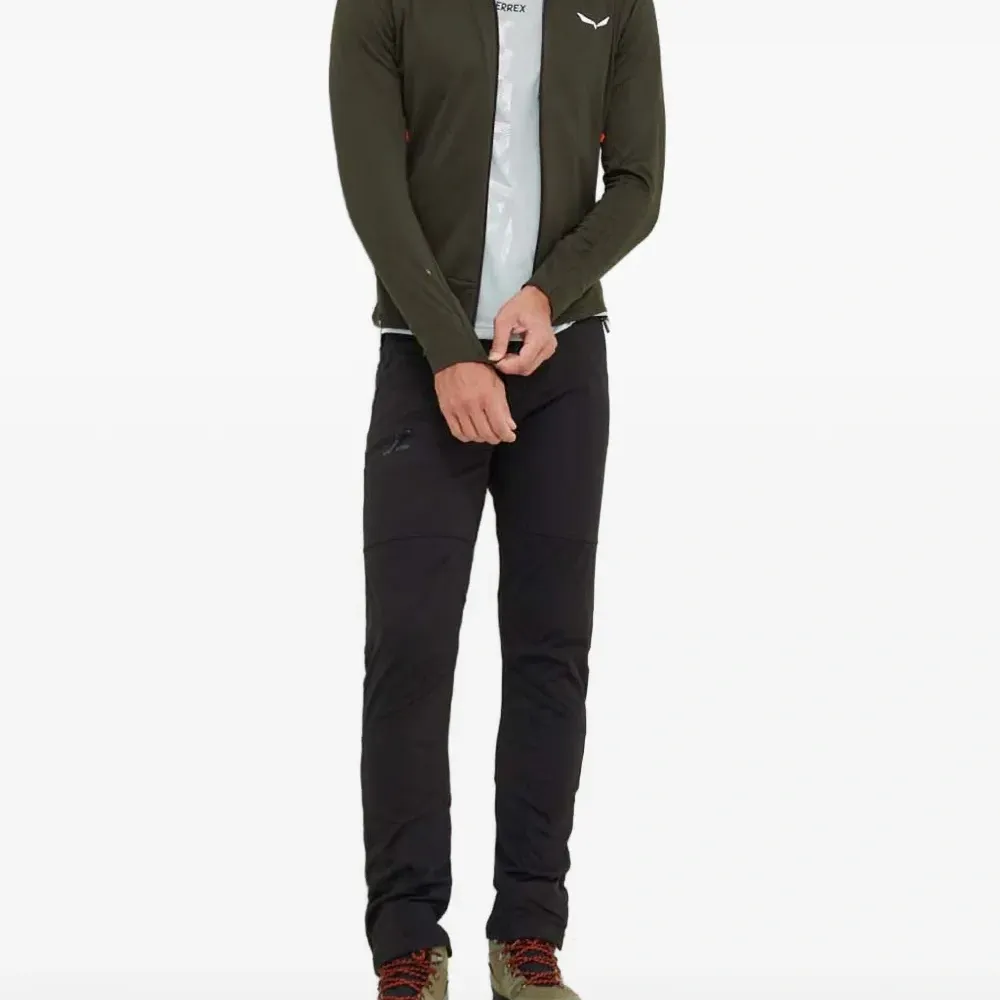 Куртка на молнии