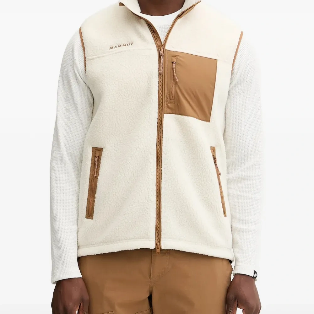 Флисовый жилет с вышитым логотипом