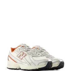 Кроссовки 740 на шнуровке Кроссовки 740 на шнуровке