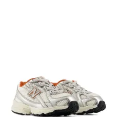 Кроссовки 740 из сетчатого материала с панелями и шнуровкой Кроссовки 740 из сетчатого материала с панелями и шнуровкой