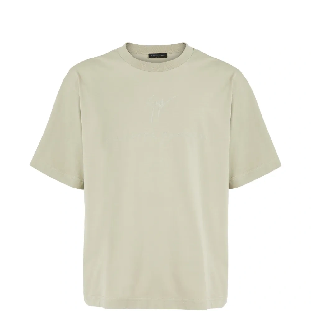 Футболка с логотипом