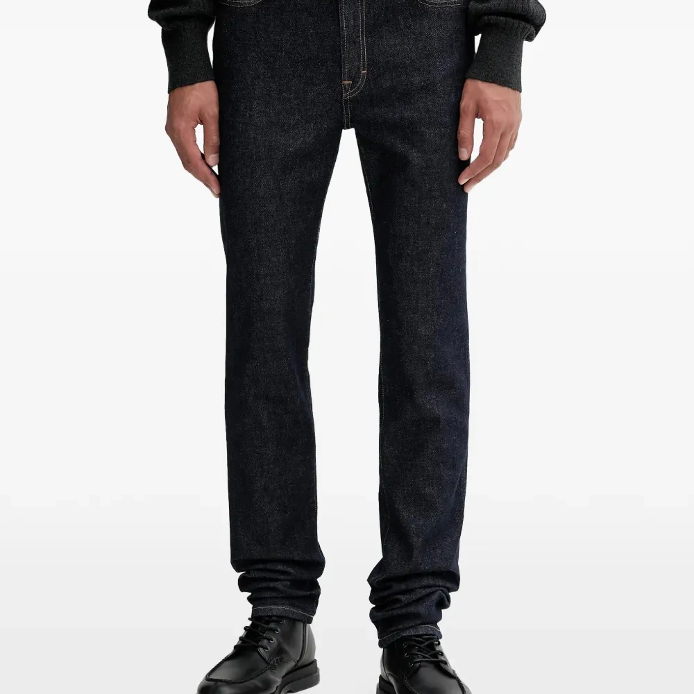 Джинсы с нашивкой-логотипом