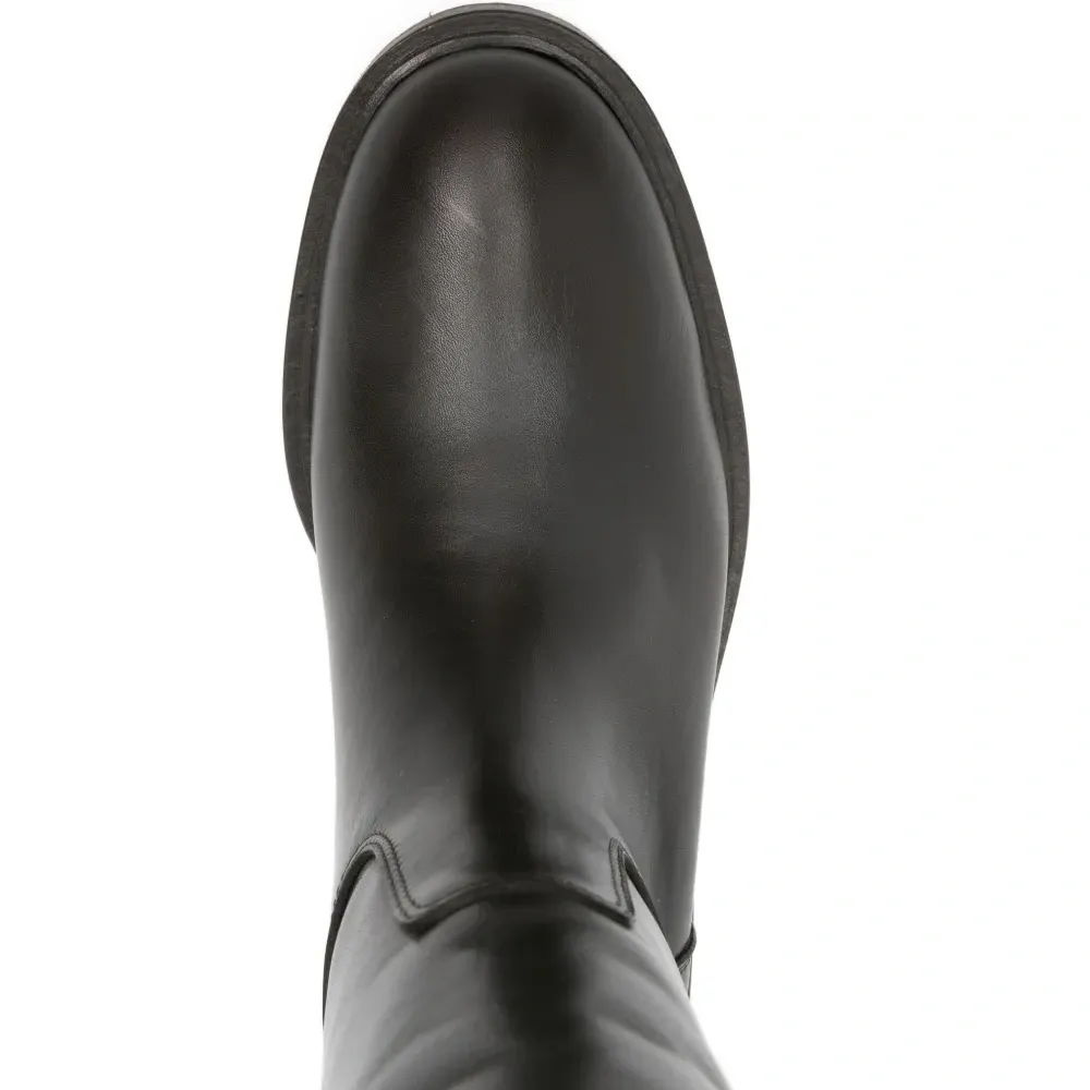 Ботинки на молнии