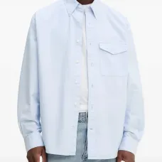 Рубашка с нагрудным карманом с клапаном Рубашка с нагрудным карманом с клапаном