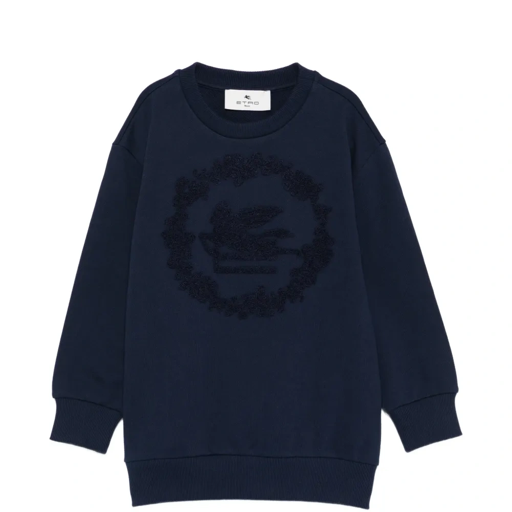 Вышитый свитшот