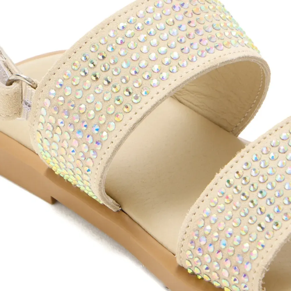 Босоножки с ремешком на пятке Босоножки с ремешком на пятке