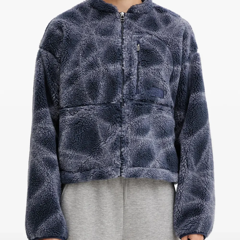 Флисовая куртка на молнии Флисовая куртка на молнии