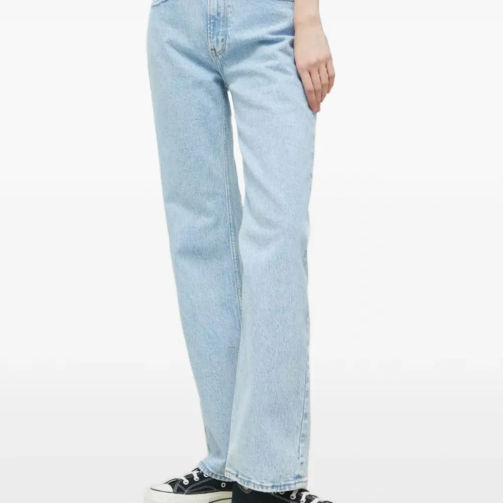 Джинсы с пятью карманами