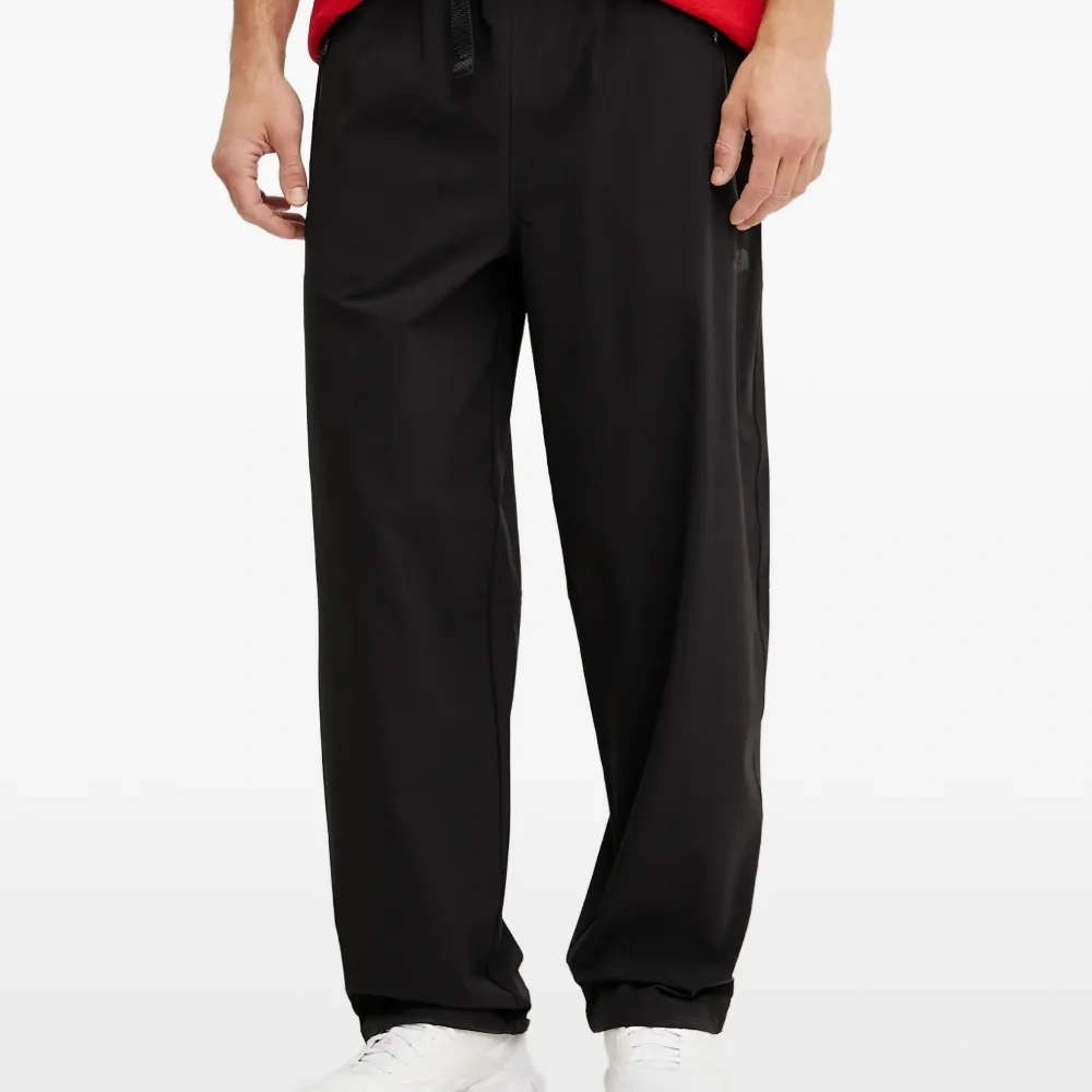 Спортивные брюки с пряжкой