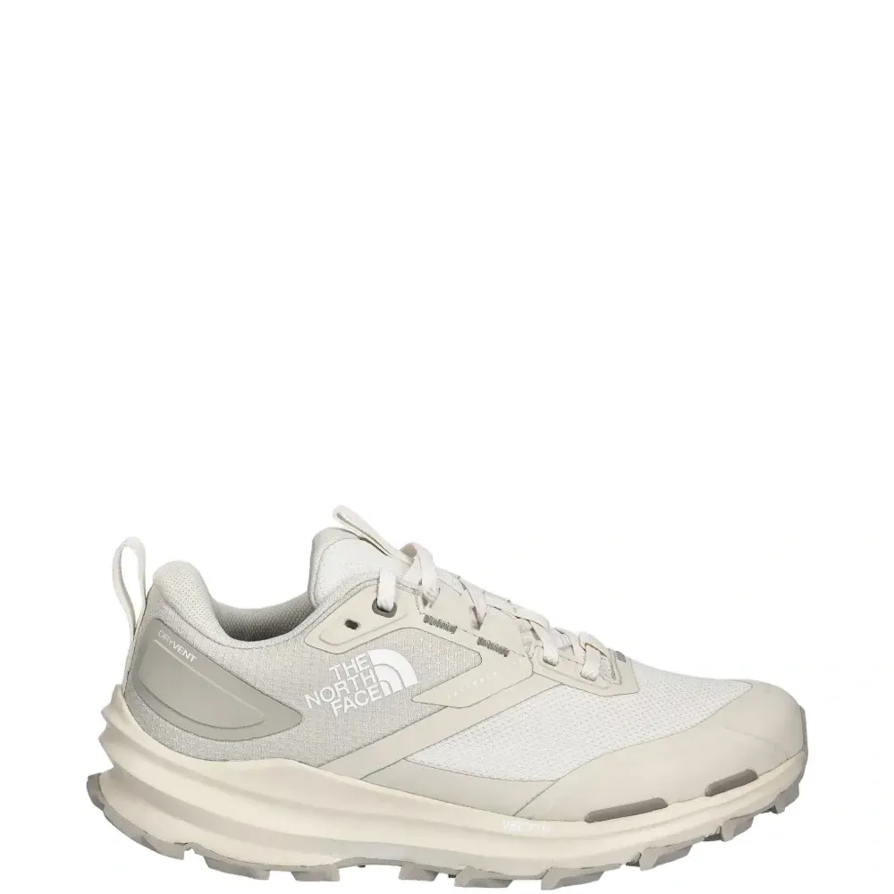 Кроссовки с шнуровкой и логотипом