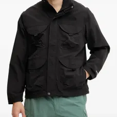 Куртка с множеством карманов