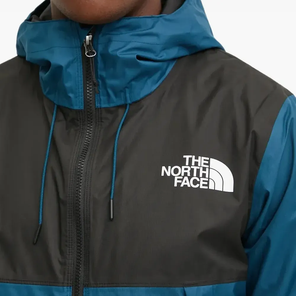 Куртка с капюшоном в стиле колор-блок Куртка с капюшоном в стиле колор-блок