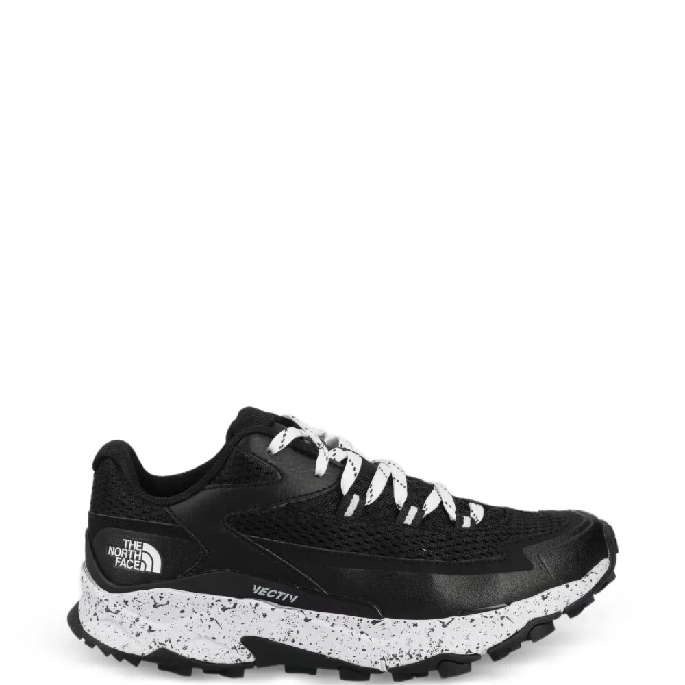 Кроссовки с логотипом