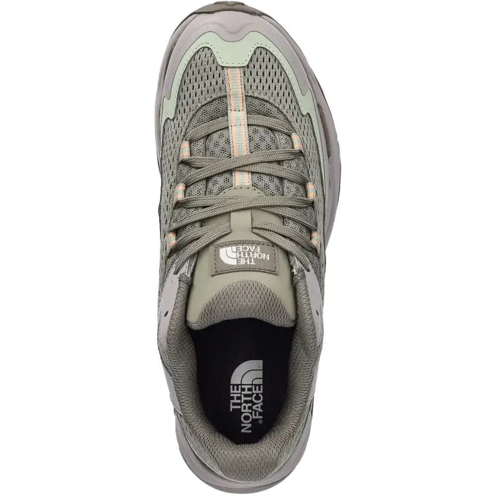 Кроссовки из сетки на шнуровке