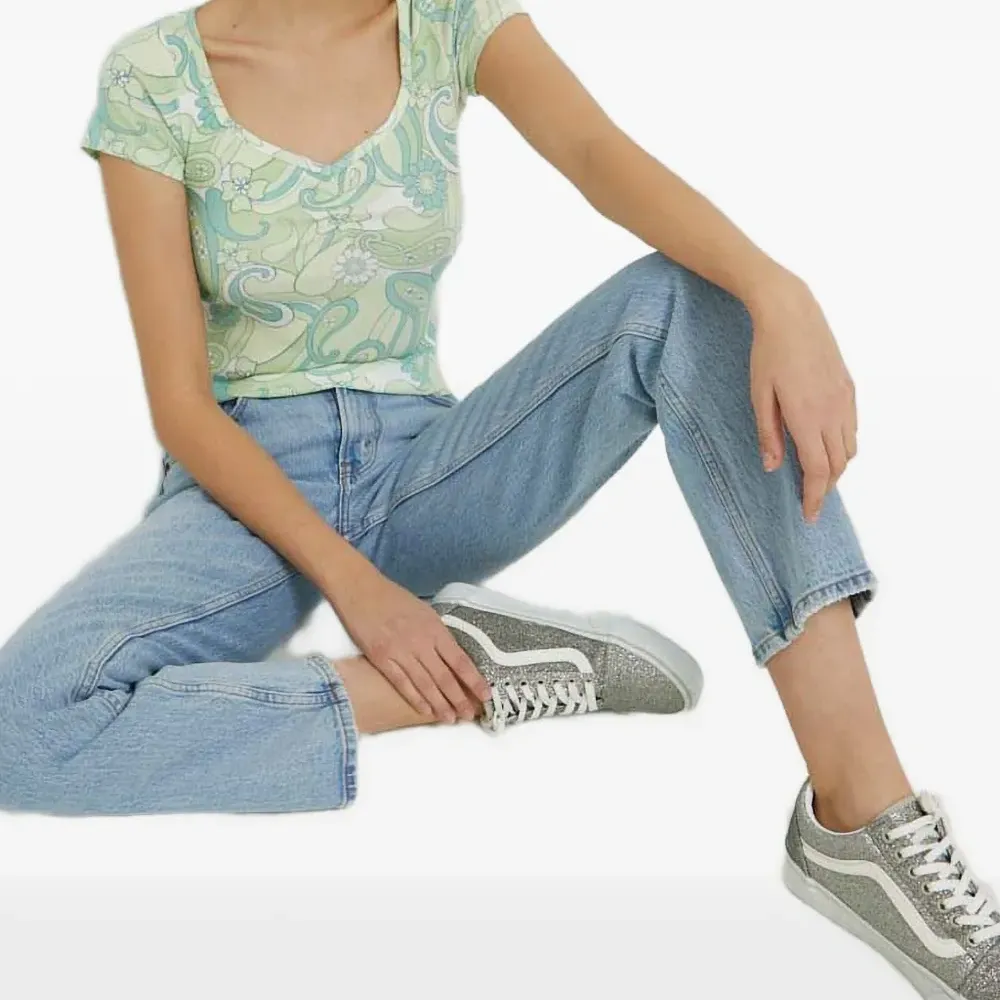 Джинсы прямого кроя