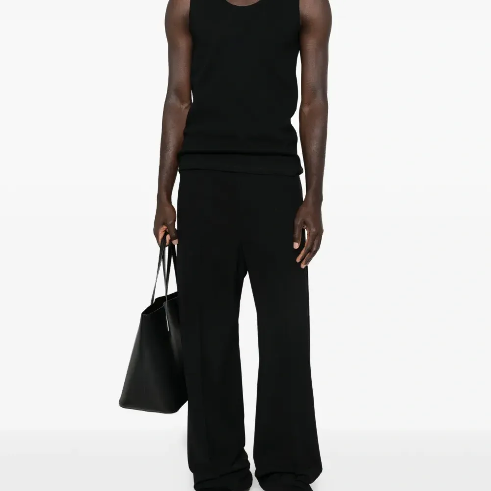 Майка без рукавов в рубчик