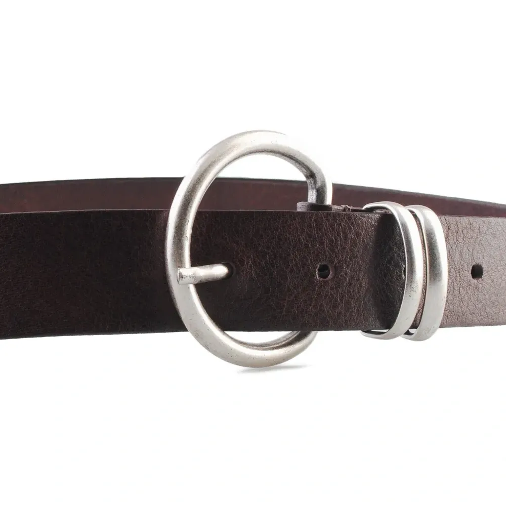 Ремень с пряжкой-кольцом