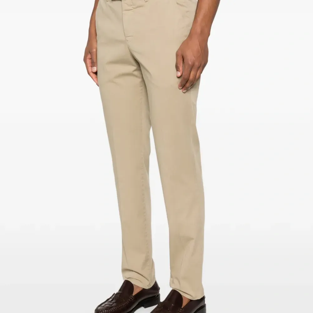 Брюки прямого кроя