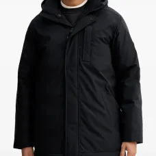 Куртка с капюшоном и карманами