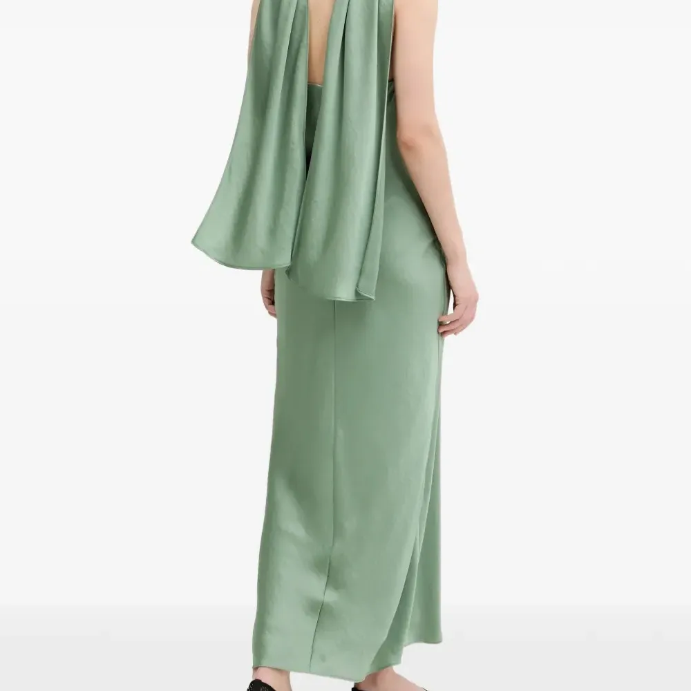 Макси-платье без бретелек с отделкой в виде шарфа Макси-платье без бретелек с отделкой в виде шарфа